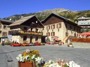 Отель La Vieille Auberge, Варс